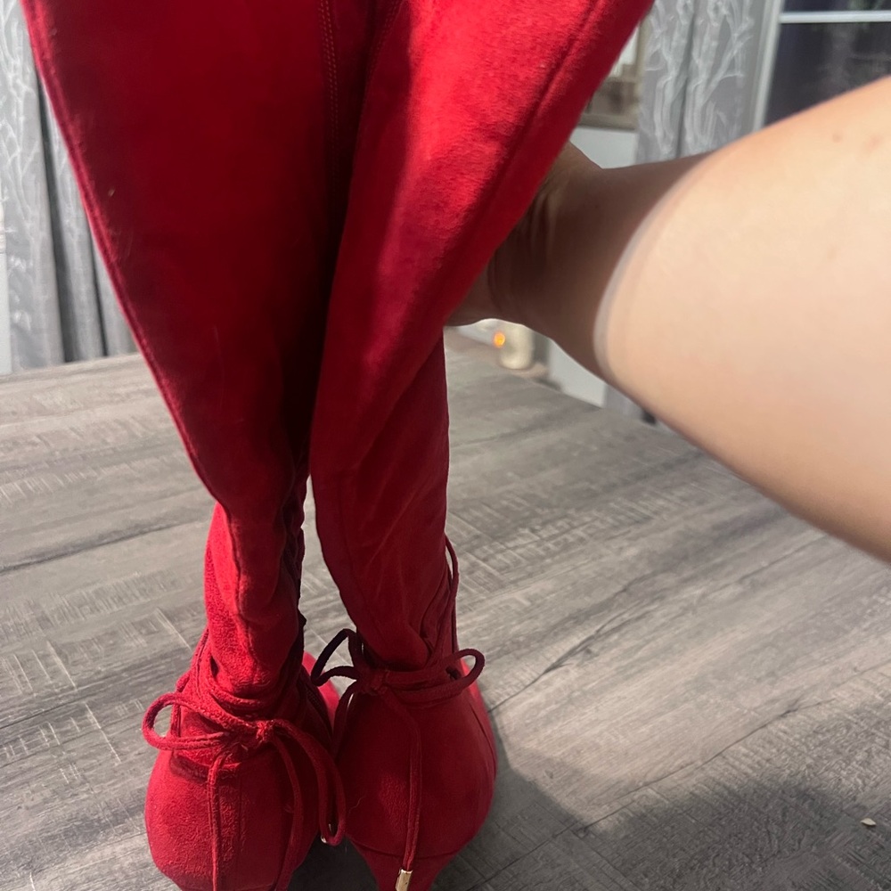 Elegant Red Women's Boots faux suede - Picture 4 of 7